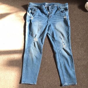 Old Navy light wash rockstar skinny jeans w/ distressing